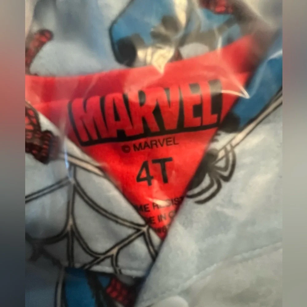 Marvel nwt spiderman